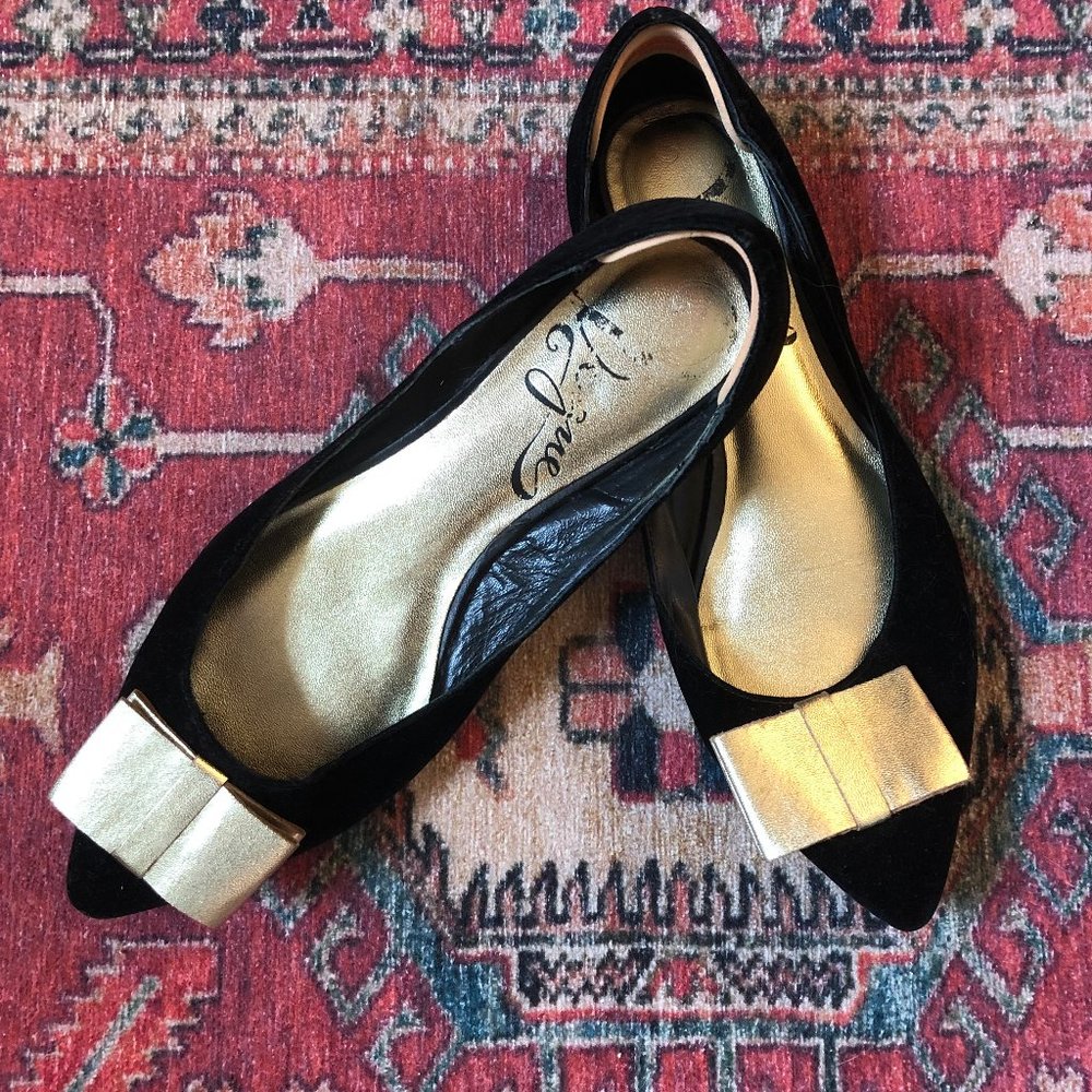Vogue Black Velvet Flats w/Gold Leather Bow
